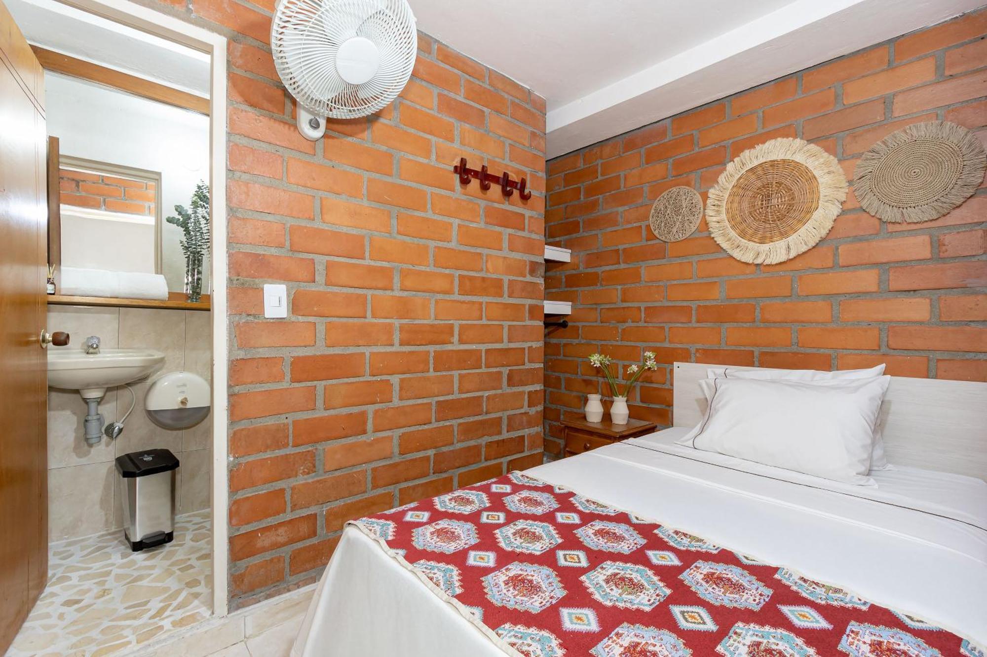 Gran Caribe Hotel Медельин Экстерьер фото